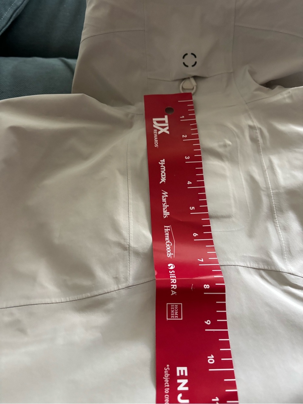 Nike ACG Gore-Tex Rain jacket - Picture 15 of 16